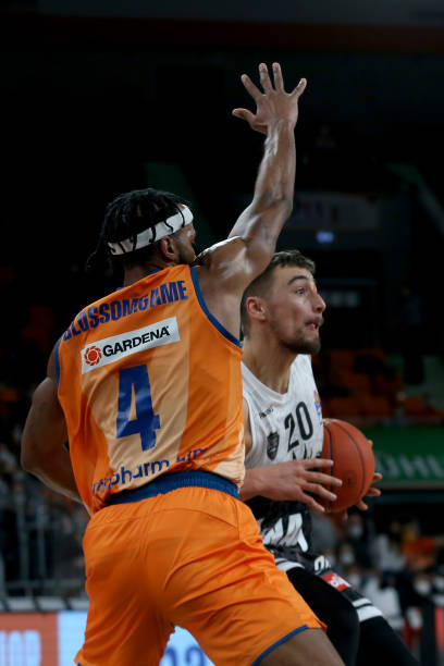 别并利用了 别并利用了