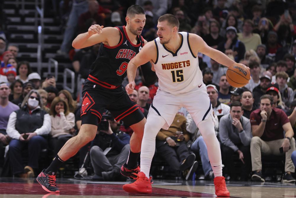 中的起伏主 中的起伏主